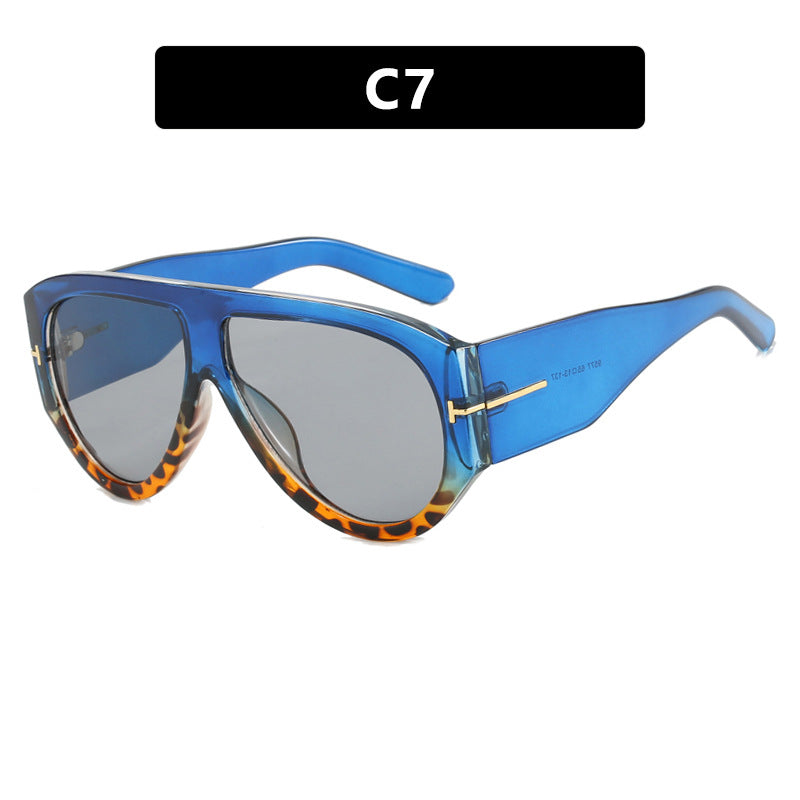 Women's Geometric Sunglasses with Modern Frame and Polarized Lenses Bowlift