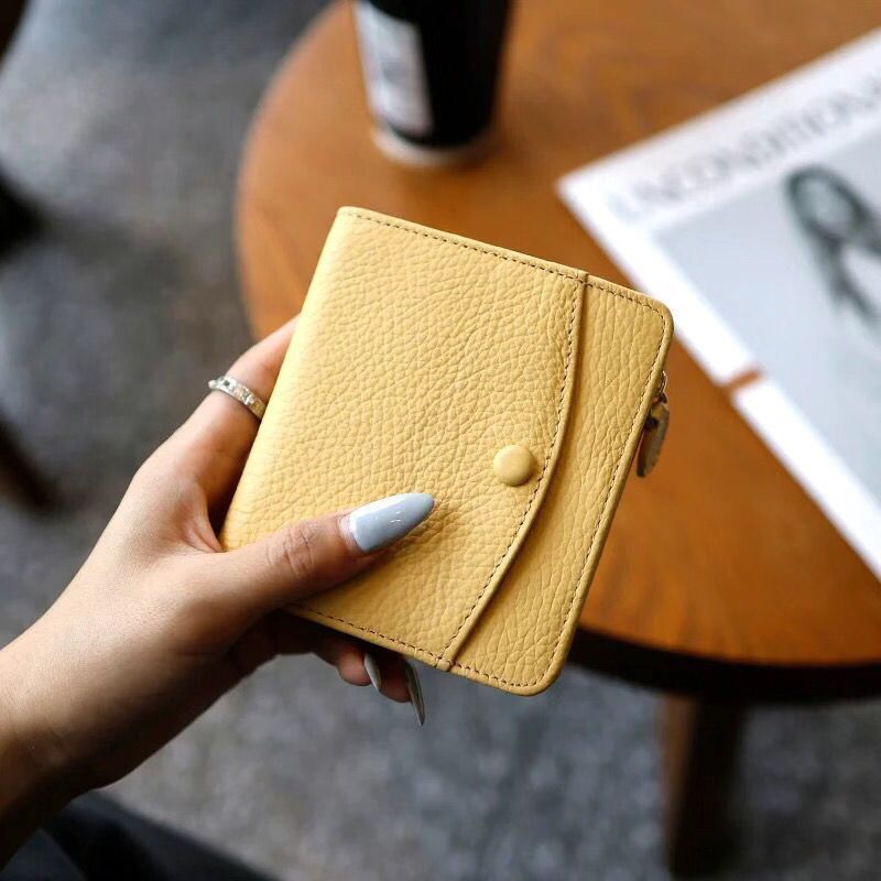 Textured Leather Zippered Coin Wallet Bowlift