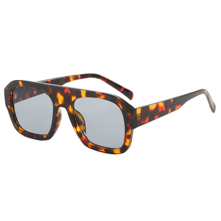 Ladies oversized square sunglasses with modern design Bowlift