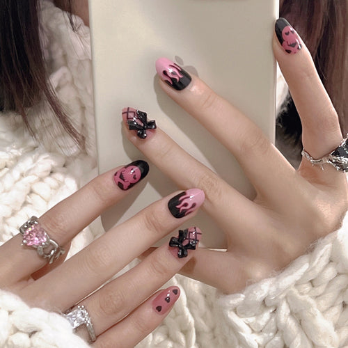 Artful Nail Art with Trendy Designs Bowlift