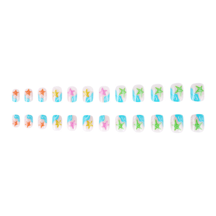 Artistic Beach-Themed Nail Art Bowlift