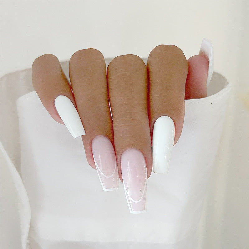 Glamorous Glittery Stiletto Press-On Nails Bowlift