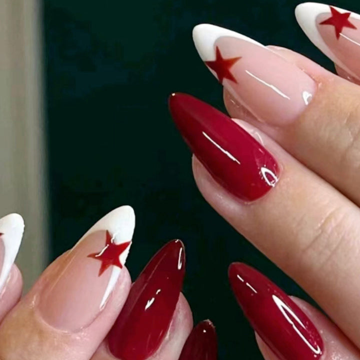 Artificial nail set with elegant rose pattern and glamorous star accents Bowlift