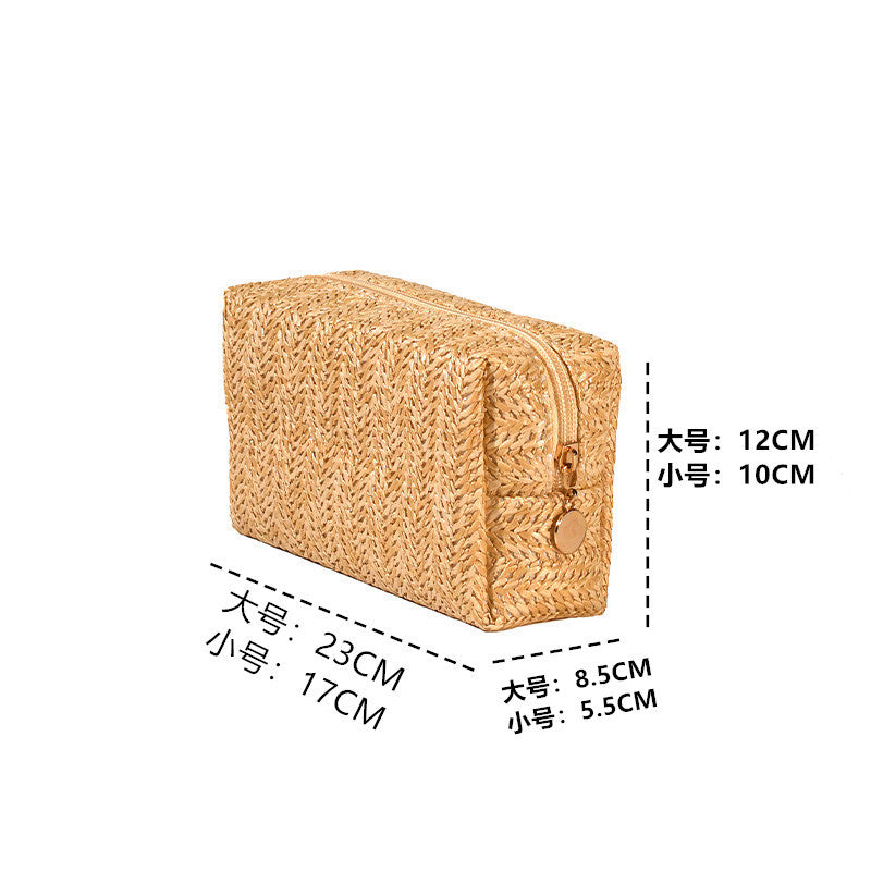 Cosmetic bag made of natural rafia material with elegant design Bowlift