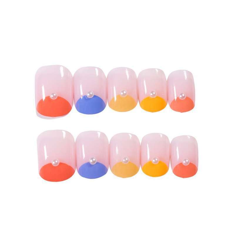 Creative art nails with colorful gradient Bowlift