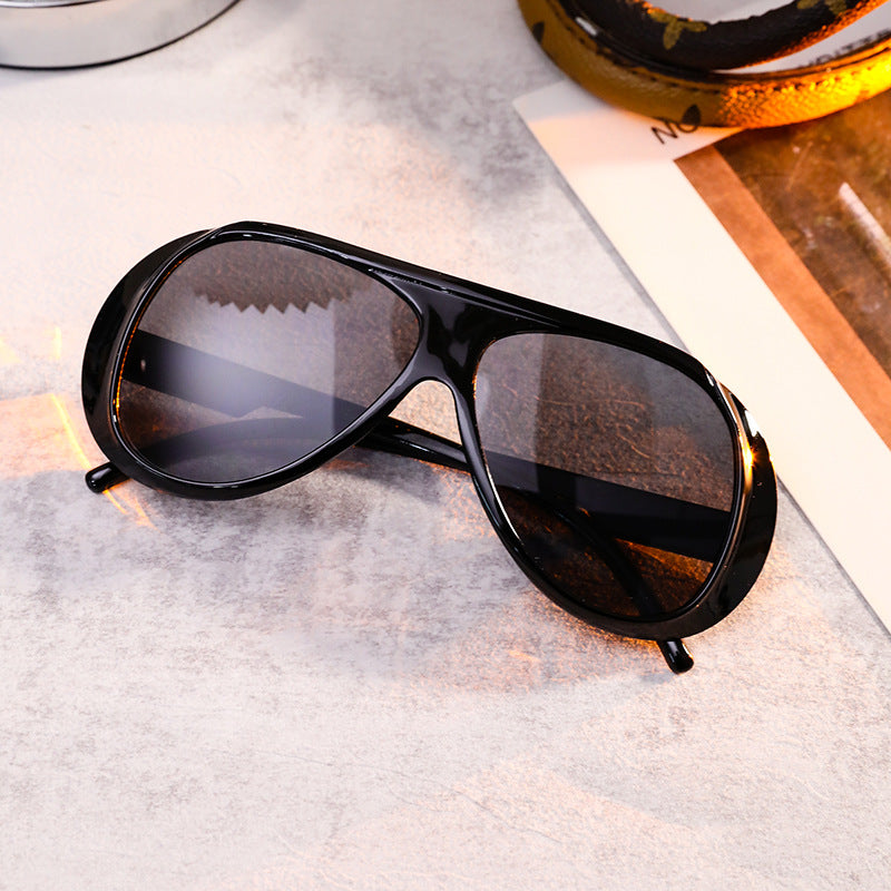 Ladies fashionable pilot sunglasses Bowlift