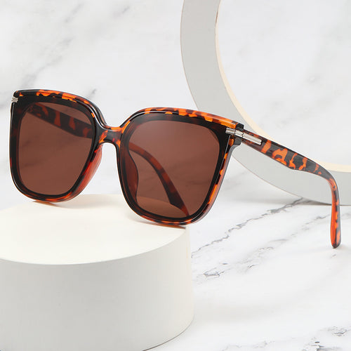 Women's Oversized Sunglasses with Fashionable Pattern Bowlift