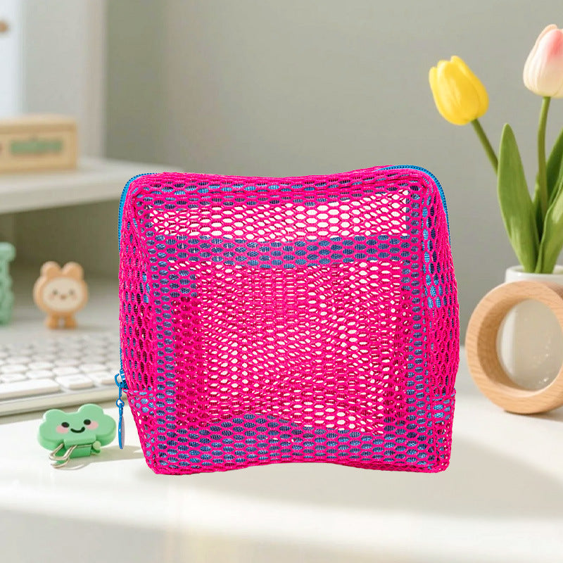 Practical mesh toiletry bag Bowlift