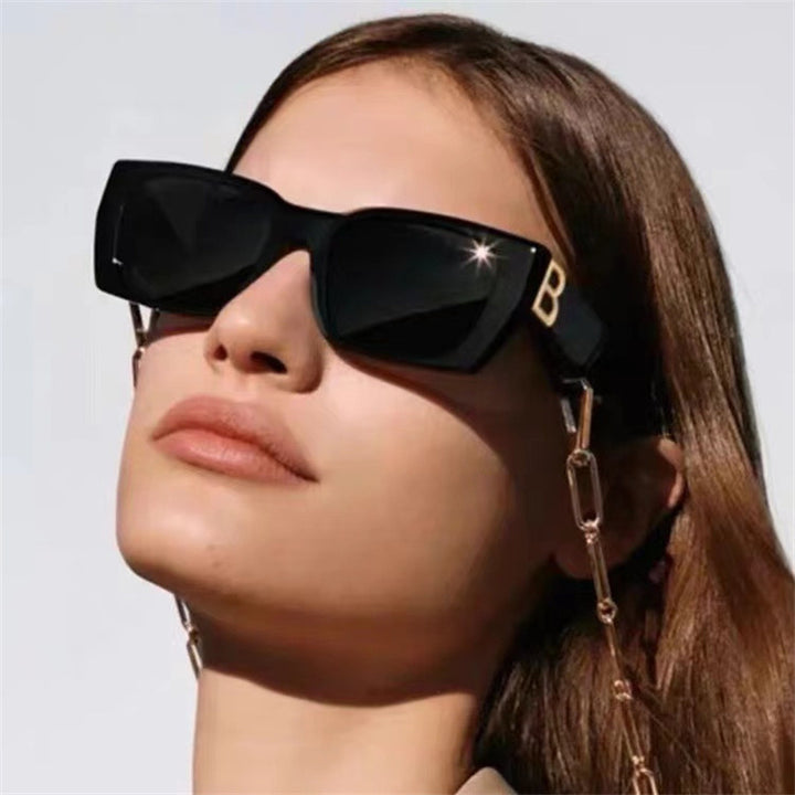 Women's trendy sunglasses with striking design Bowlift
