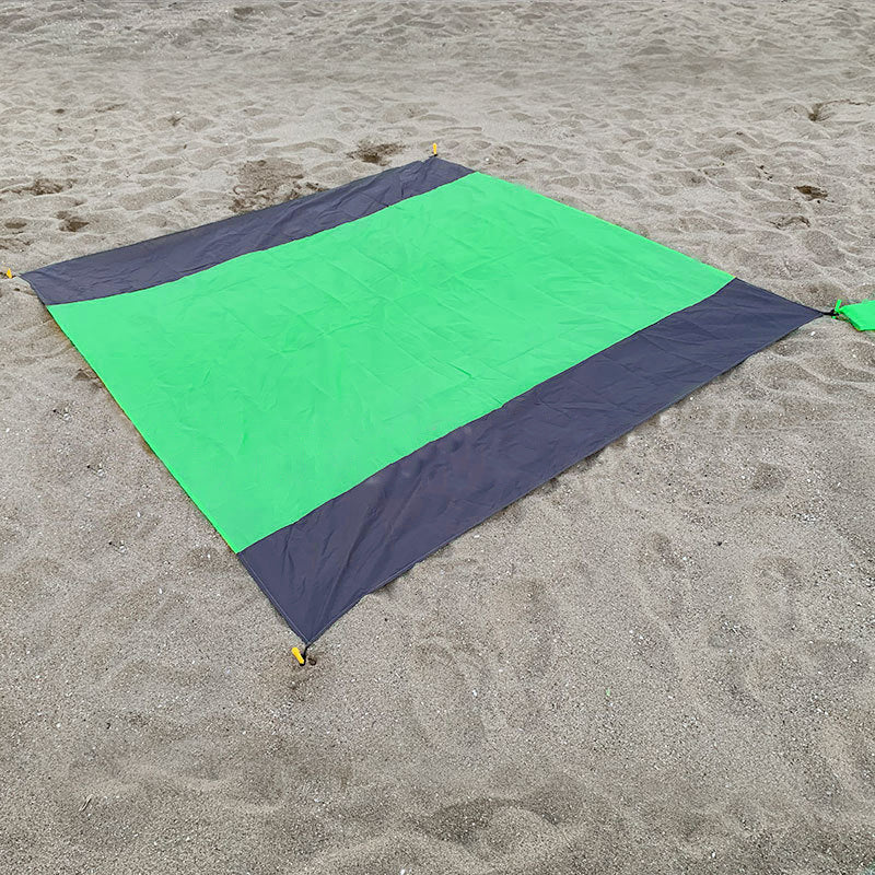Ladies Outdoor Picnic Blanket Bowlift