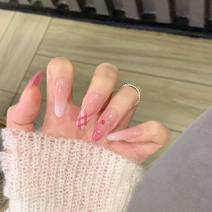 Artistic Nail Design with Decorative Elements Bowlift