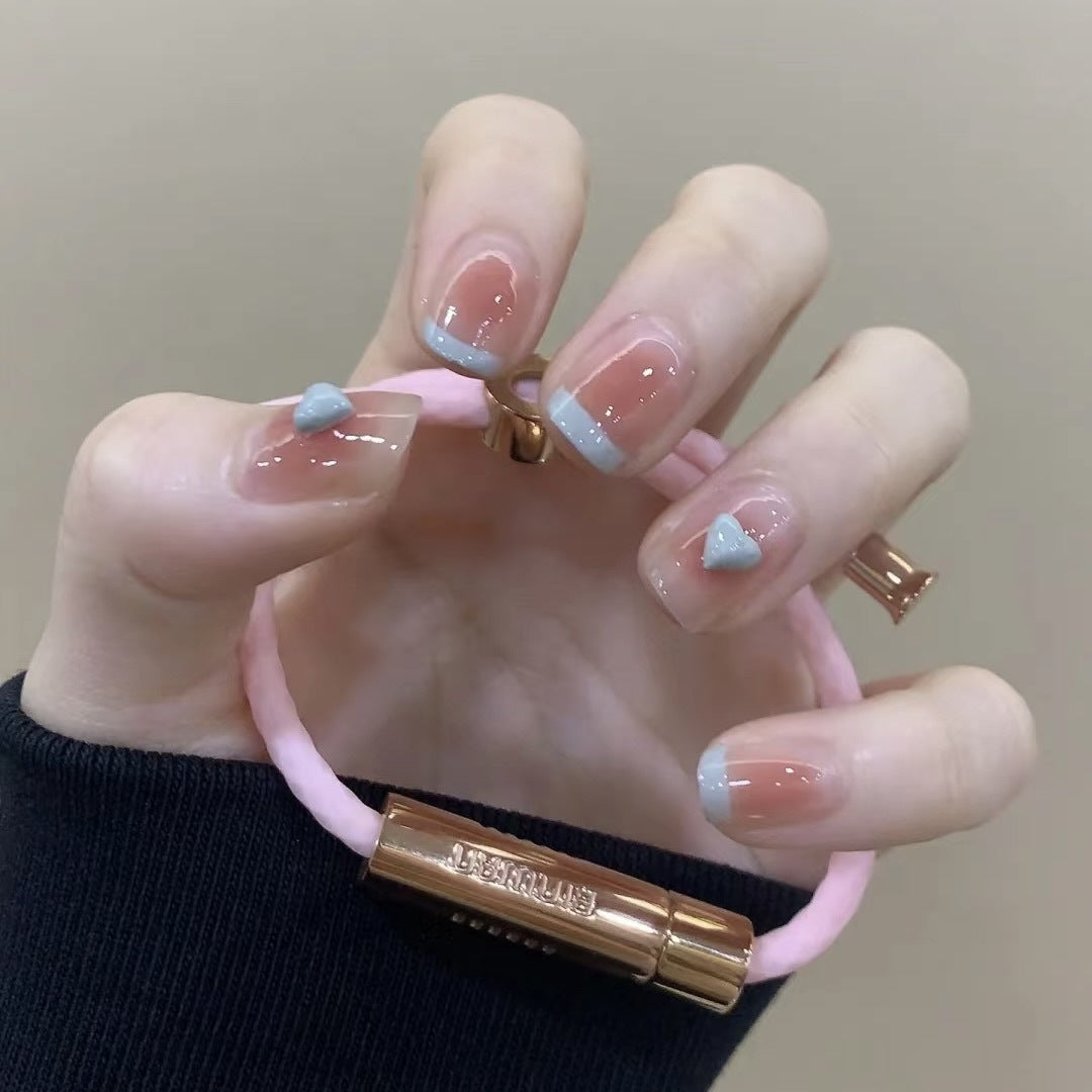 Elegant and Shiny Nail Art Bowlift