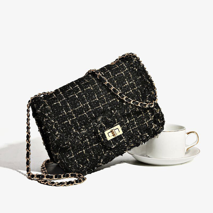 Elegant Textured Shoulder Bag Bowlift