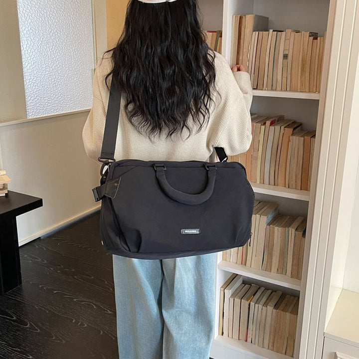 Multifunctional Weekender Bag With Innovative Design Bowlift