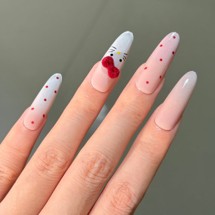 Character-Themed Press-On Nail Set Bowlift