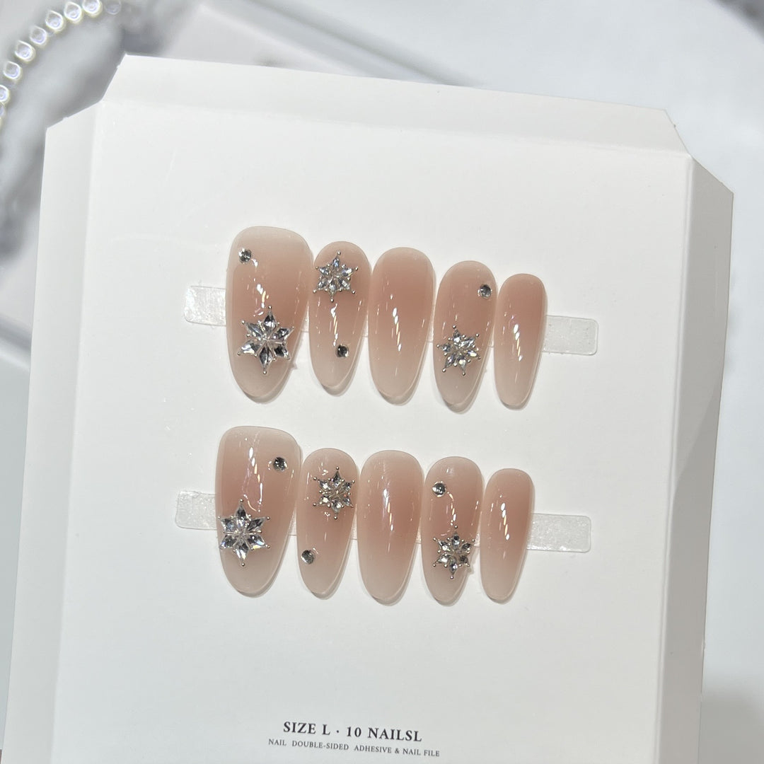 Glittery Press-On Nail Art Set with Snowflake Design Bowlift