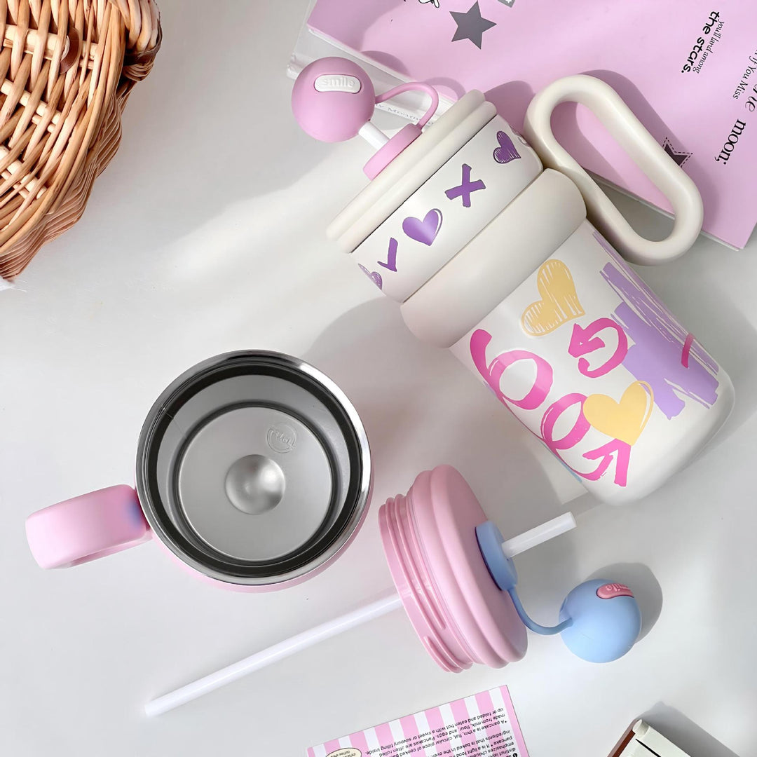 Women’s children’s drinking cup with integrated straw and playful design Bowlift