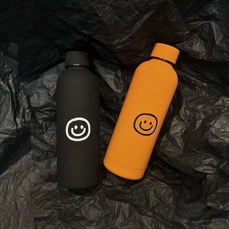 Ladies Insulated Drinking Bottle with Cheerful Smile Motif Bowlift