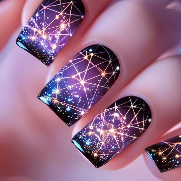 Elegant Artificial Nails with French Manicure and Glitter Effects Bowlift