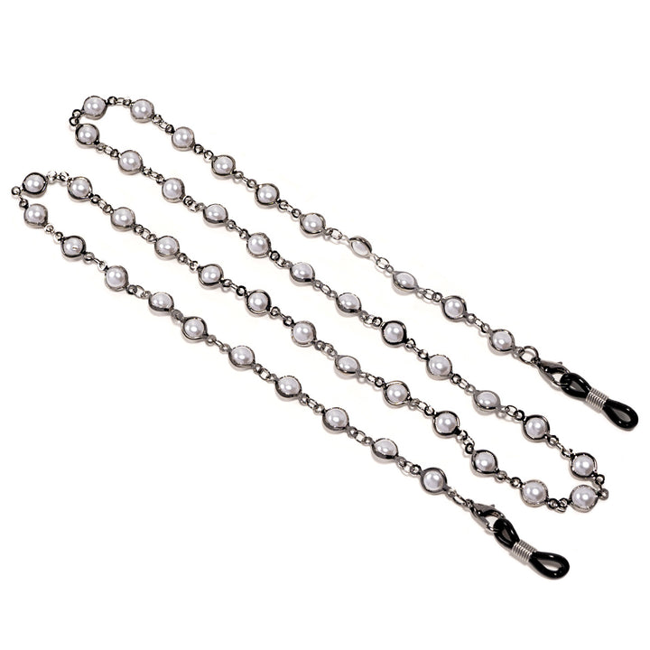 Elegant Pearl-Embellished Glasses Chain Bowlift