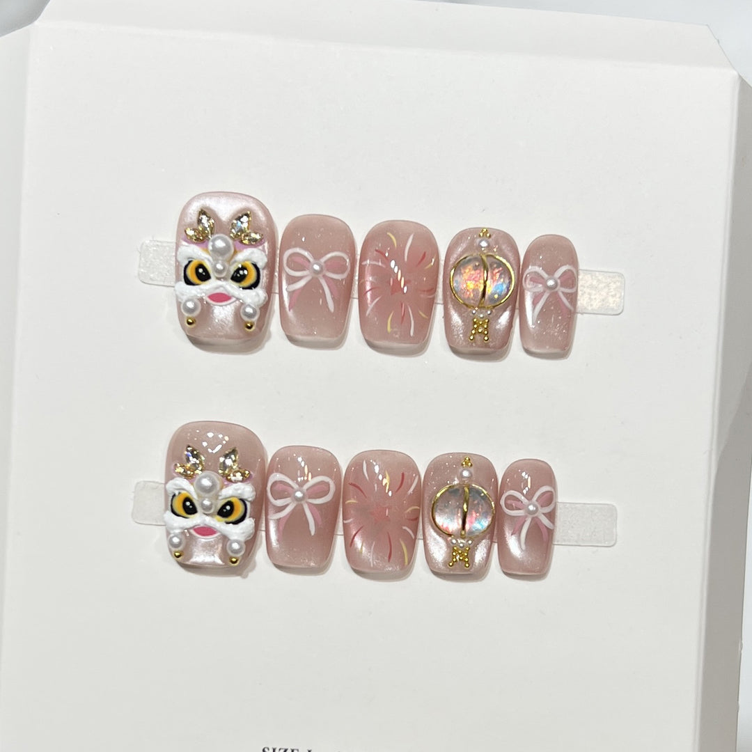 Artistic Themed Press-On Nail Set Bowlift