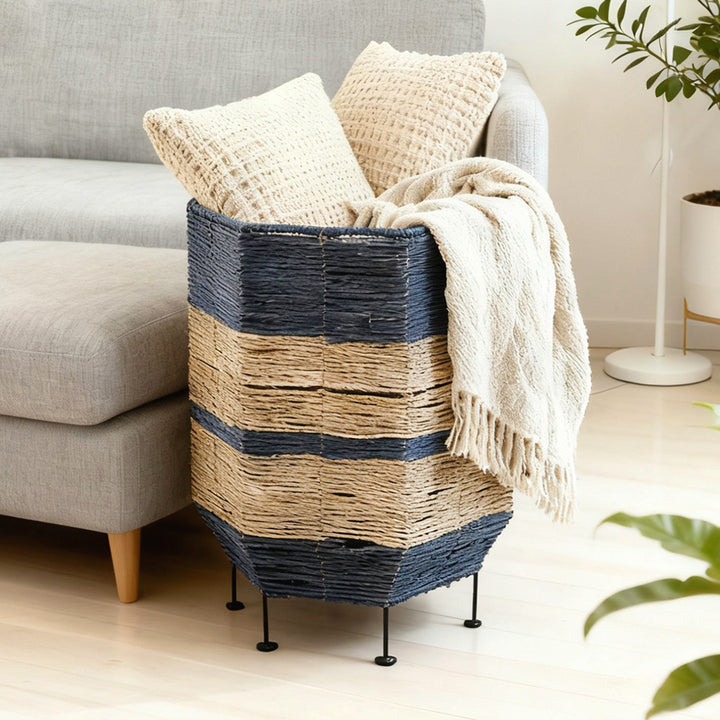 Decorative laundry basket with metal legs Bowlift