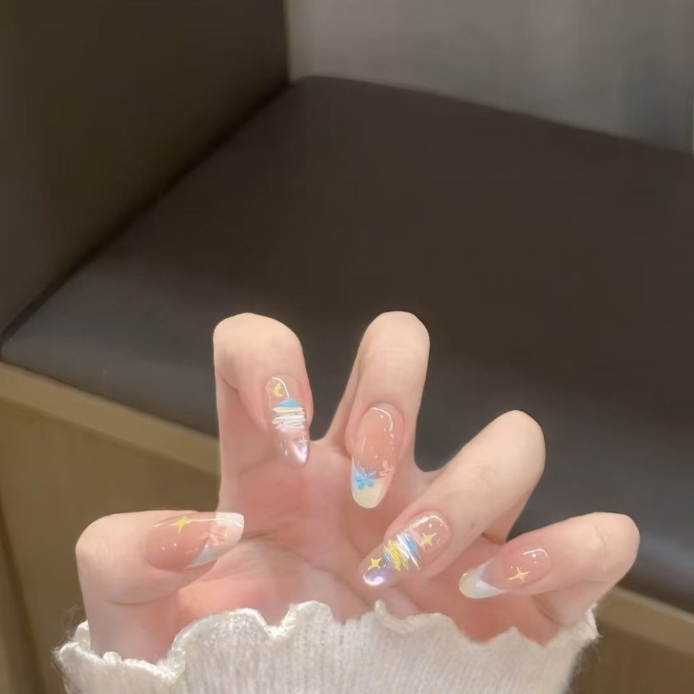 Artistic Press-On Nail Set with Whimsical Floral Patterns Bowlift