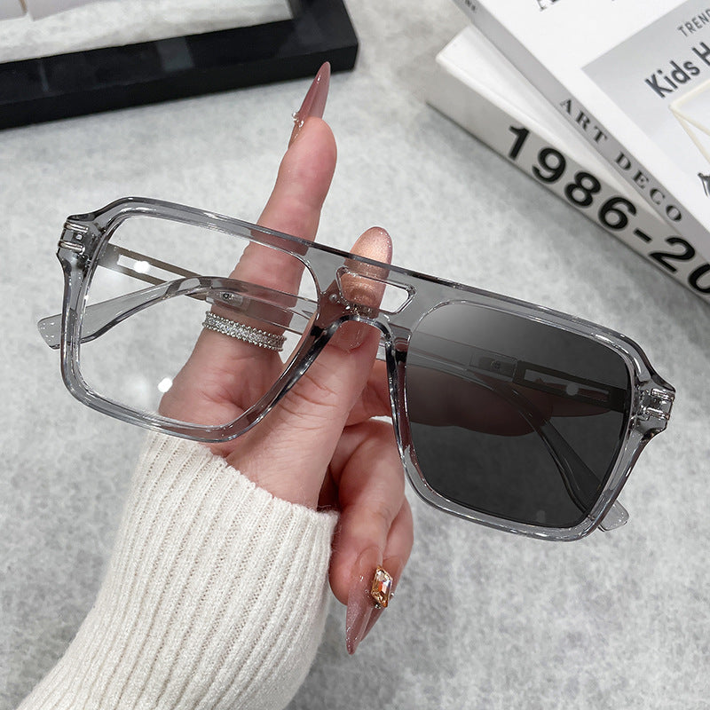 Women’s fashionable glasses Bowlift