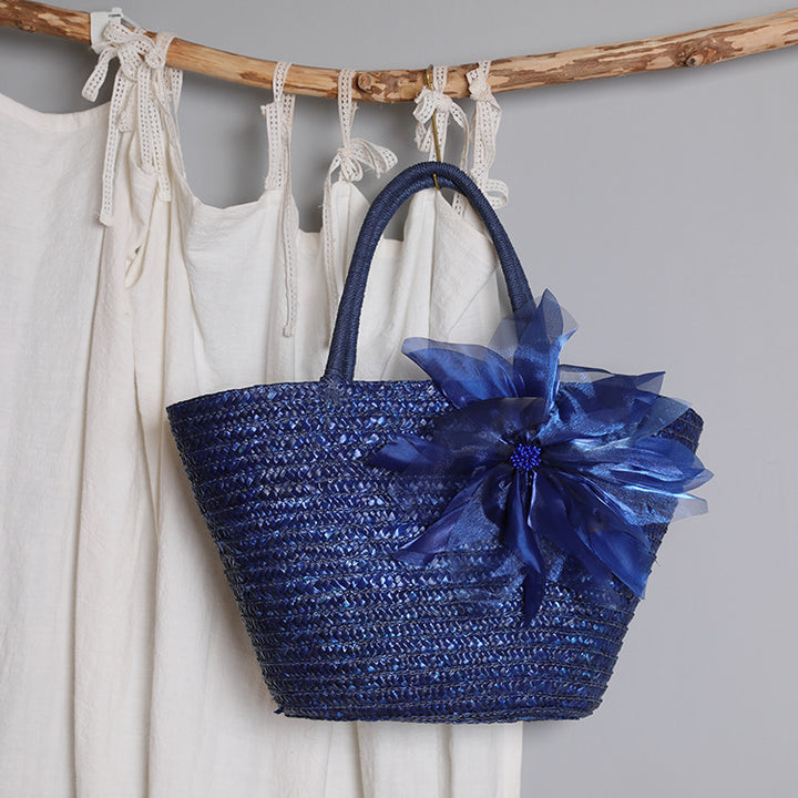 Stylish basket bag with eye-catching flower detail Bowlift