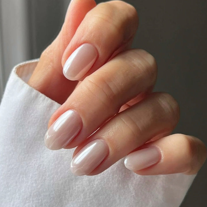 Elegant Gel Nails with Natural Shine Bowlift