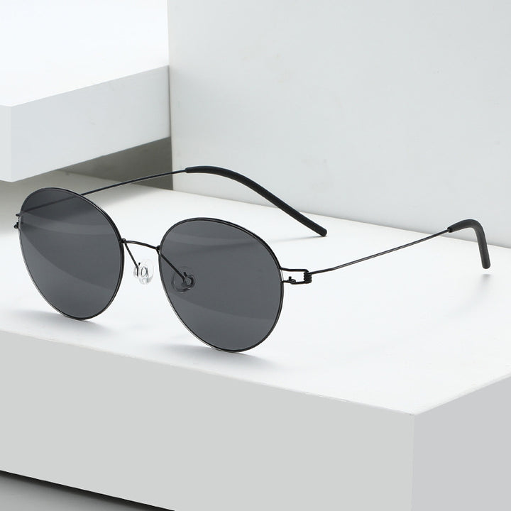 Women round sunglasses with light metal frame and gradient lenses Bowlift
