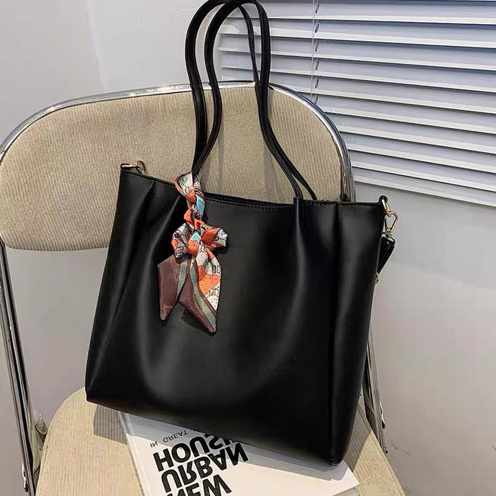 Modern Handbag with Adjustable Shoulder Strap Bowlift