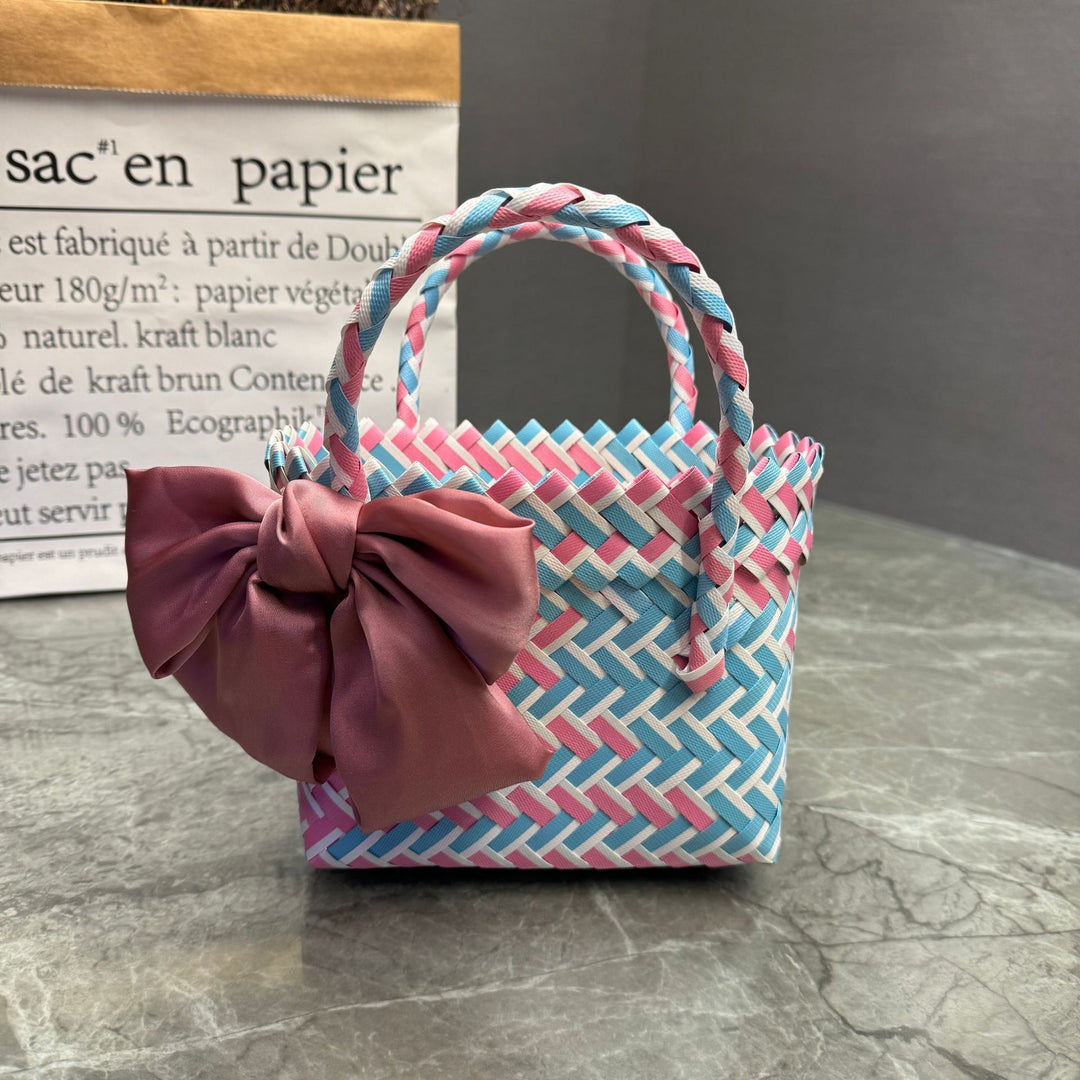 Handcrafted basket bag in stylish design Bowlift
