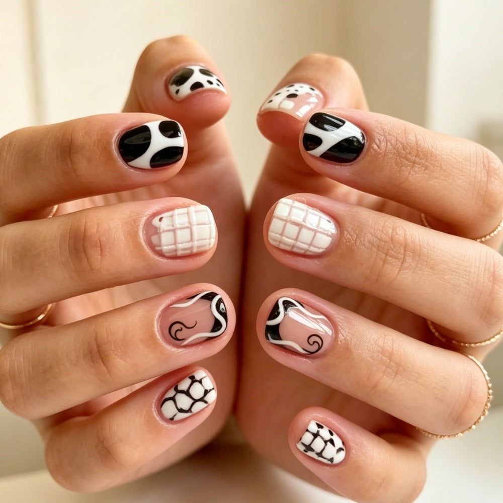 Creative Fashionable Art Nails Bowlift