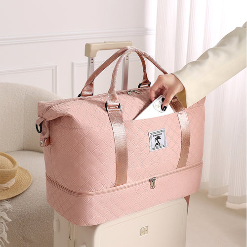 Spacious Quilted Travel Duffel Bag Bowlift