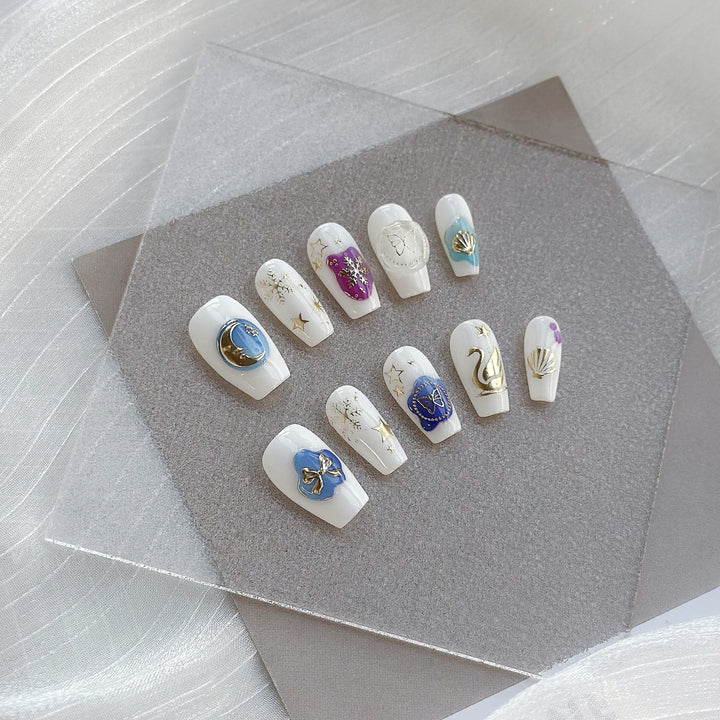 Decorative Fantasy-Themed Press-On Nails