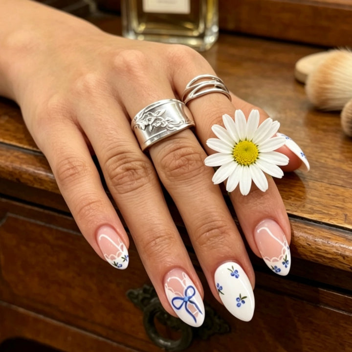 Artistic Heart-Embellished Press-On Nails Bowlift