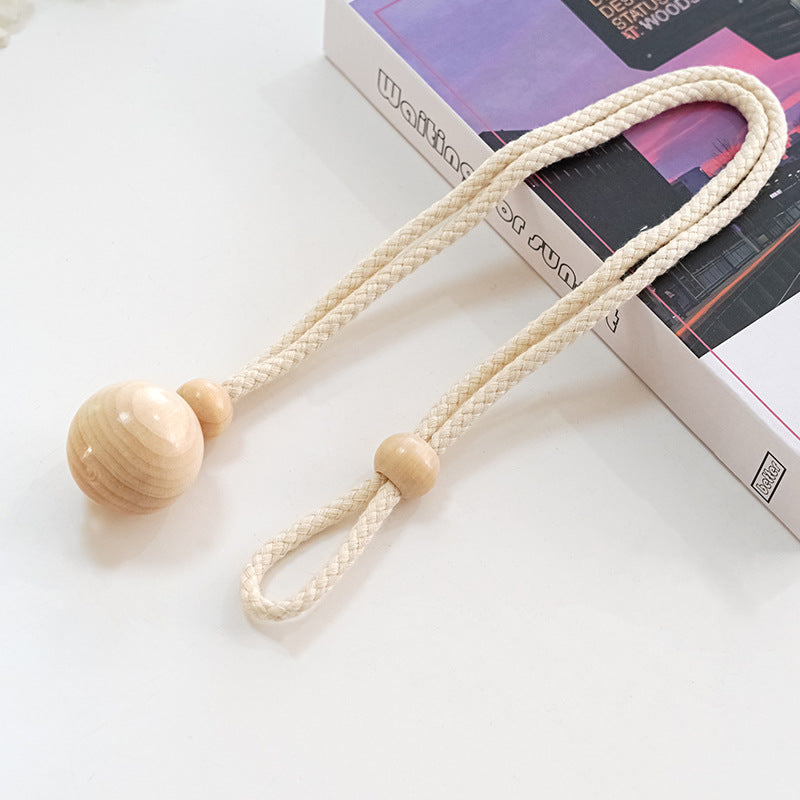 Elegant curtain holder with wooden beads Bowlift