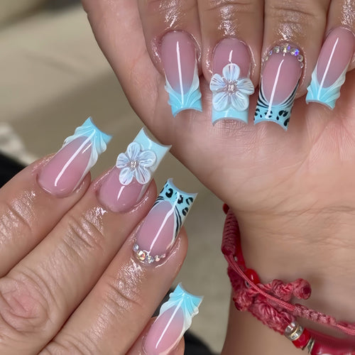Decorative Floral Press-On Nail Art Set Bowlift
