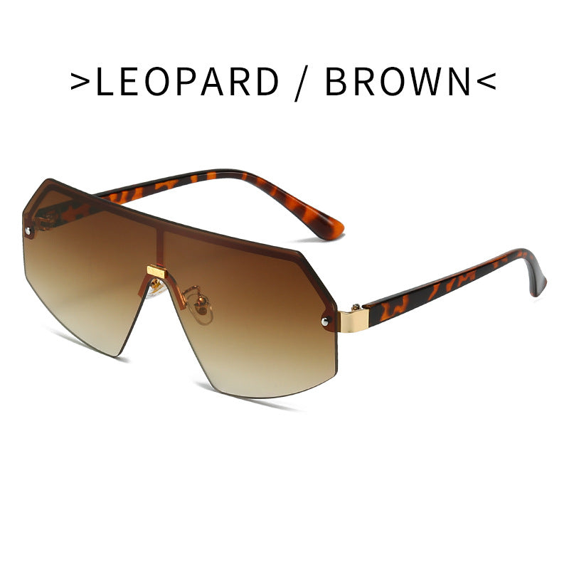 Women futuristic oversized sunglasses with innovative frame Bowlift
