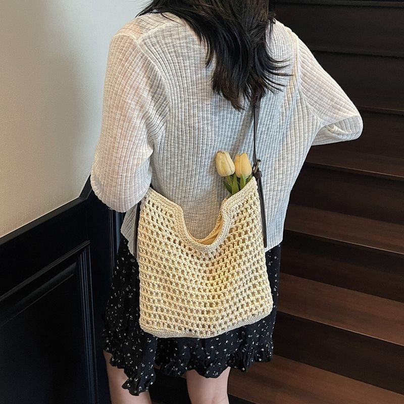Woven Material Handbag Bowlift