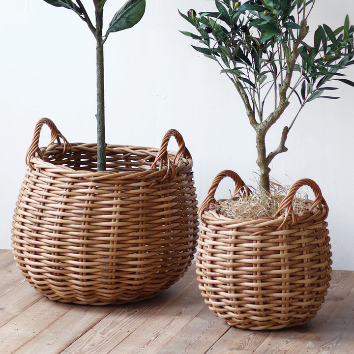 Handcrafted storage basket Bowlift