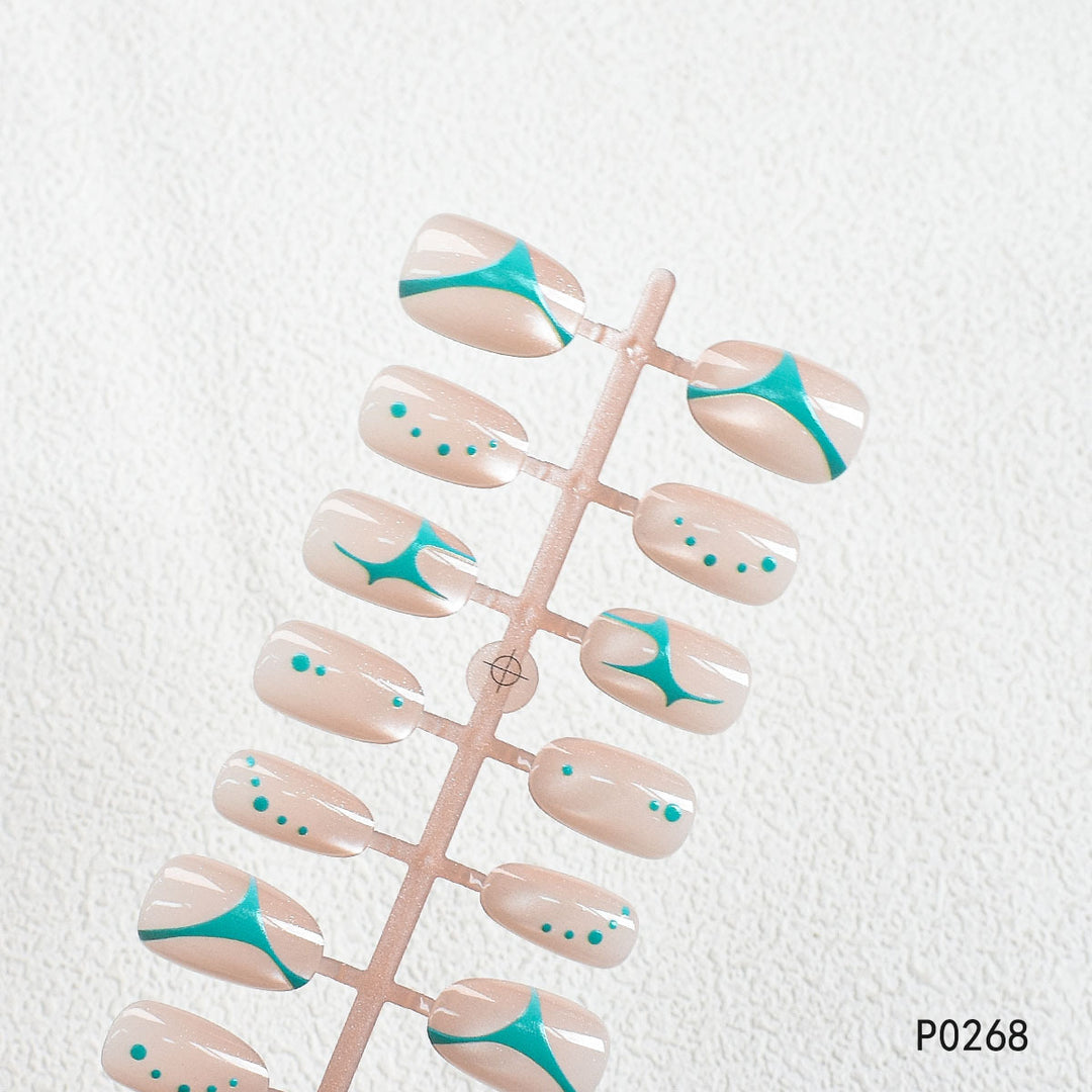 Press-On Nail Art Bowlift