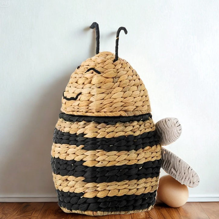 Handcrafted decoration basket made of natural materials Bowlift