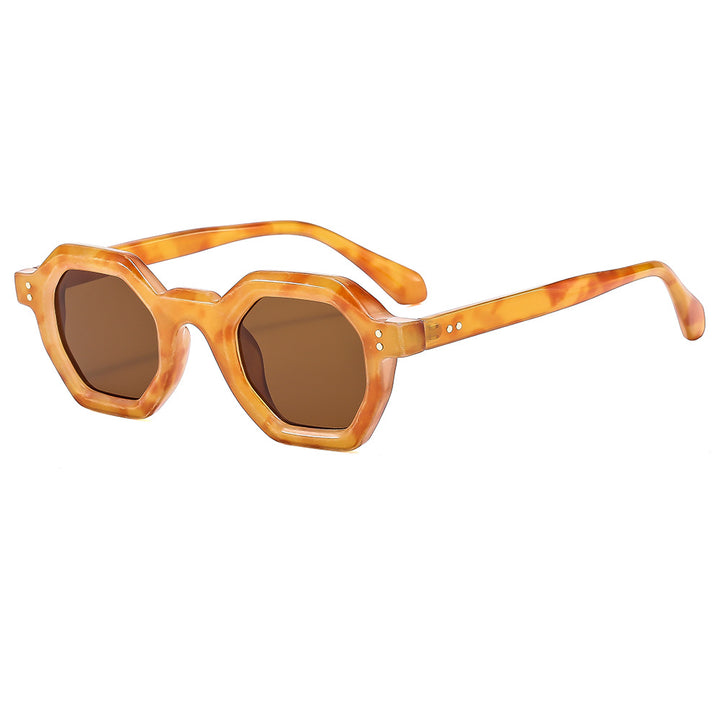 Women’s geometric sunglasses with distinctive design and protective UV filter Bowlift