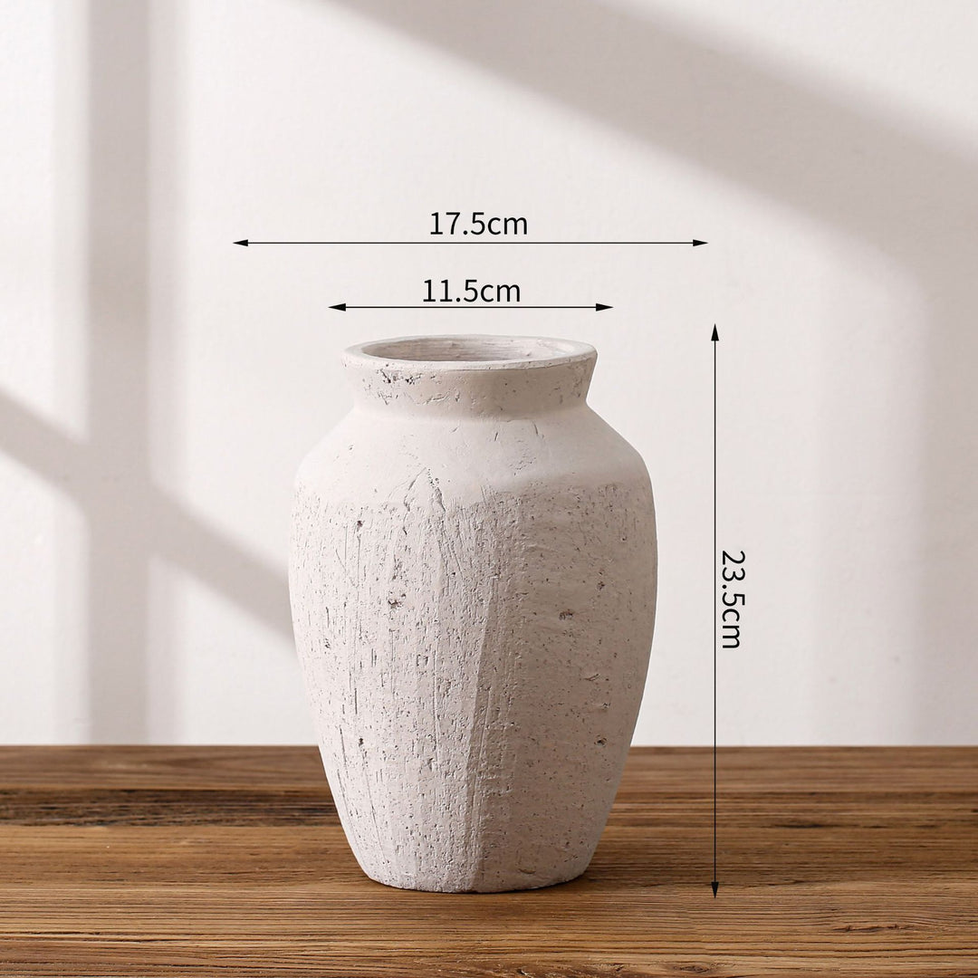 Antique ceramic vase with texture Bowlift