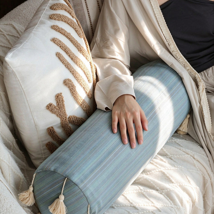 Decorative cushion with plant motif
