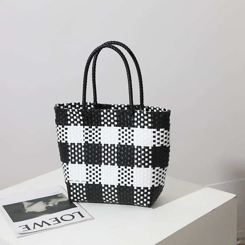 Handmade basket bag in modern check pattern Bowlift