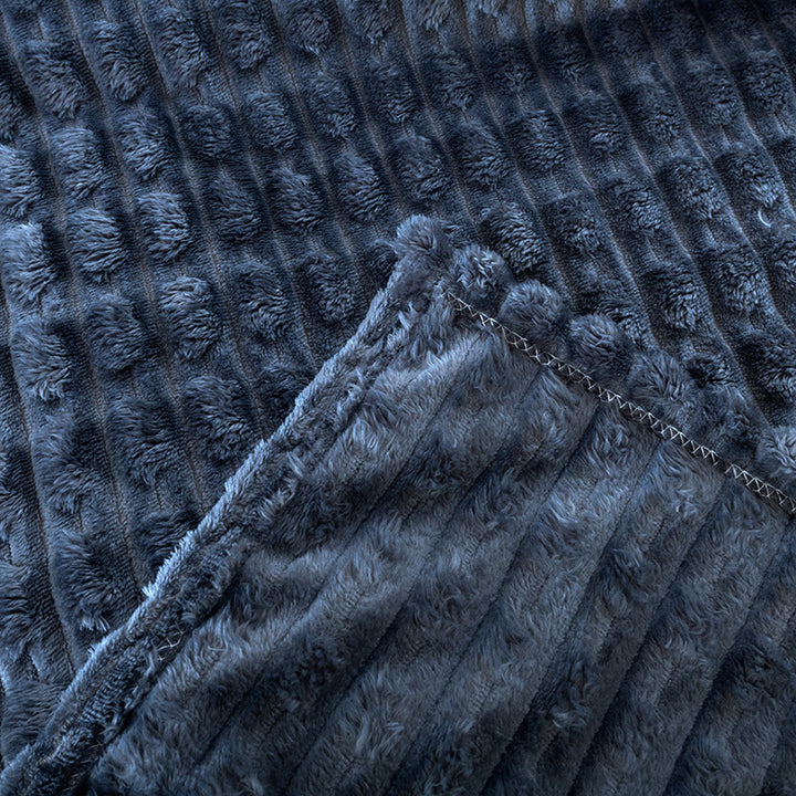 Women's extra warm and luxurious cuddly blanket with textured design Bowlift