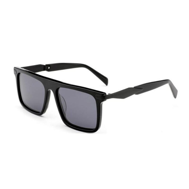 Women’s fashionable sunglasses with extravagant frame Bowlift
